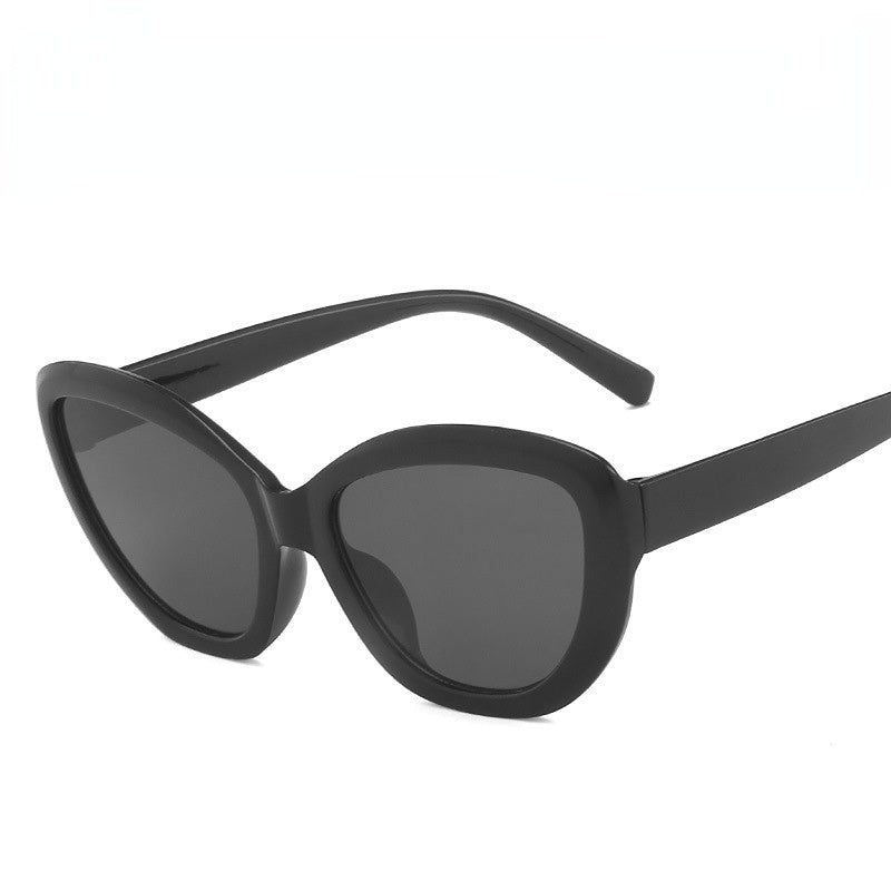 Wholesale PC Cat Eye Big Frame Sunglasses